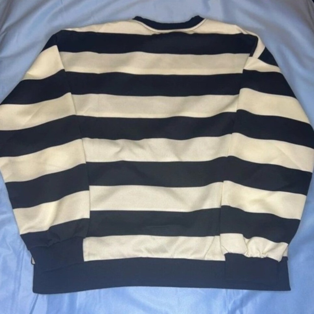 NWOT Girls Sweater size 12-14 Y extra large - Picture 4 of 4